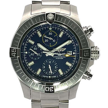 Breitling Avenger Chronograph 45 Herrenuhr mit blauem Zifferblatt und silbernem Edelstahlarmband