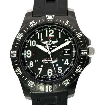 Schwarze Breitling Colt Uhr mit schwarzem Zifferblatt und schwarzem Armband, Modell für Taucher mit 1000 Fuß Wasserdichtigkeit.