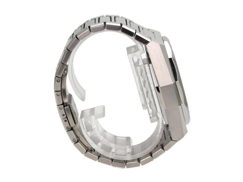 Zenith Defy Skyline 03.9300.3620/51.I001 Edelstahlarmband und Gehäuseansicht seitlich.