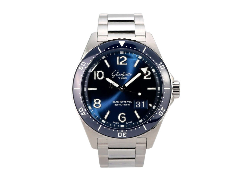 Glashütte SeaQ Panoramadatum 1-36-13-02-81-70 Automatik-Uhr mit blauem Zifferblatt und Edelstahlarmband.