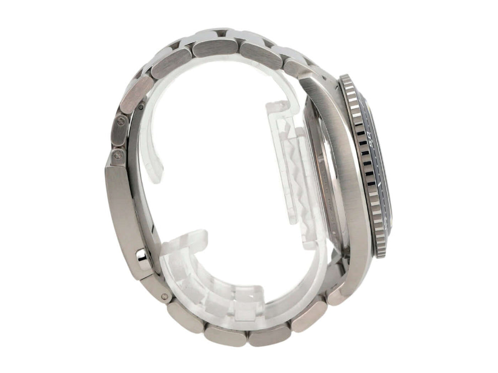 Glashütte SeaQ Panoramadatum 1-36-13-02-81-70 Ansicht von der Seite, Edelstahlgehäuse und -band.