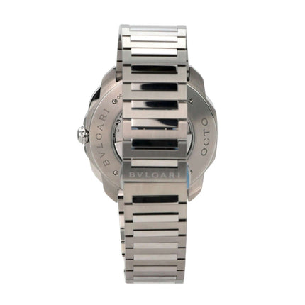 Bvlgari Octo Roma Chronograph Steel 103471 Uhransicht mit Edelstahlband und Gehäuse.