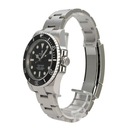 Rolex Submariner No Date 114060 seitliche Ansicht, polierter Edelstahl, schwarzes Zifferblatt, drehbare Lünette.