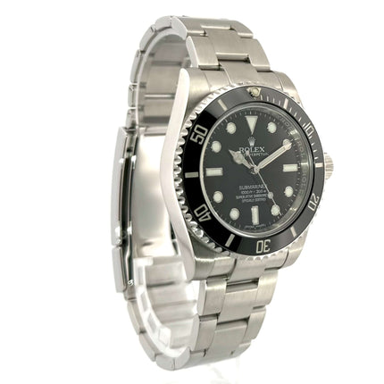 Rolex Submariner No Date 114060 Edelstahlgehäuse mit schwarzem Zifferblatt und Keramik Lünette, 40 mm Gehäusedurchmesser, Oyster Edelstahlband