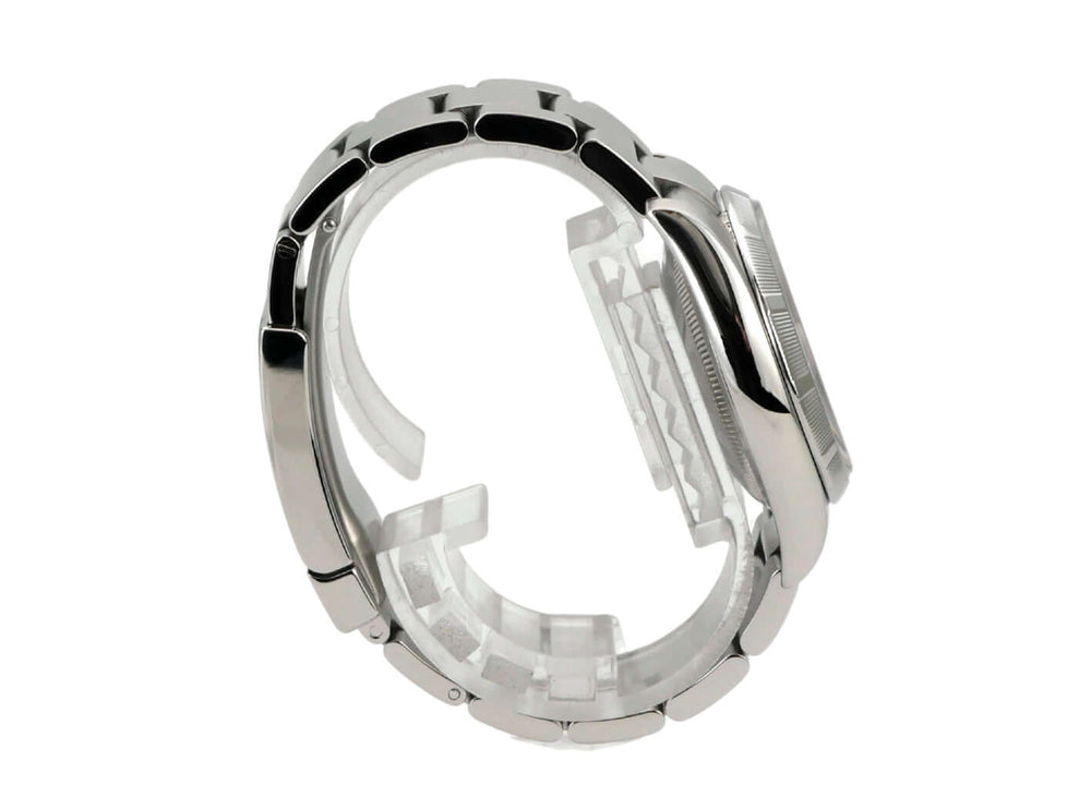 Detailansicht des Rolex Oyster Perpetual 34 Blau Römisch 114210 Armbands aus Edelstahl und Faltschließe.