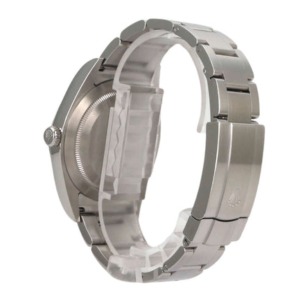 Rolex Oyster Perpetual 39 Schwarz Edelstahlband Rückansicht, Modell 114300, poliertes und satiniertes Edelstahlgehäuse.