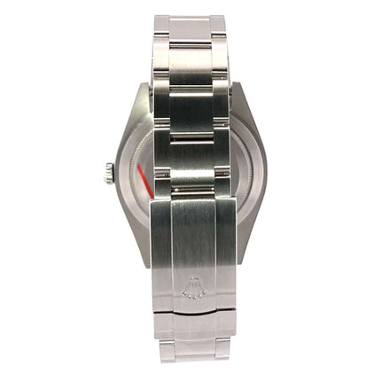 Rückseite der Rolex Oyster Perpetual 39 Ref. 114300 Weiß, Edelstahlgehäuse und -band, Sicht auf Faltschließe, poliert und satiniert, automatische Uhr.