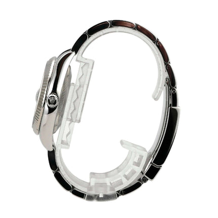 Rolex Oyster Perpetual Date 34 115234 Schwarz - Detailansicht des Gehäuses und Armbands