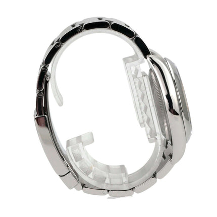 Rolex Oyster Perpetual 36 Ref. 116000, seitliche Ansicht, Edelstahlarmband, polierte und satinierte Oberflächen.