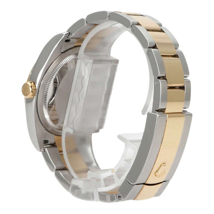 Rolex Datejust 36 Edelstahl-Gelbgold Armband mit Faltschließe und poliertem Finish, Seitenansicht des Uhrenarmbands.