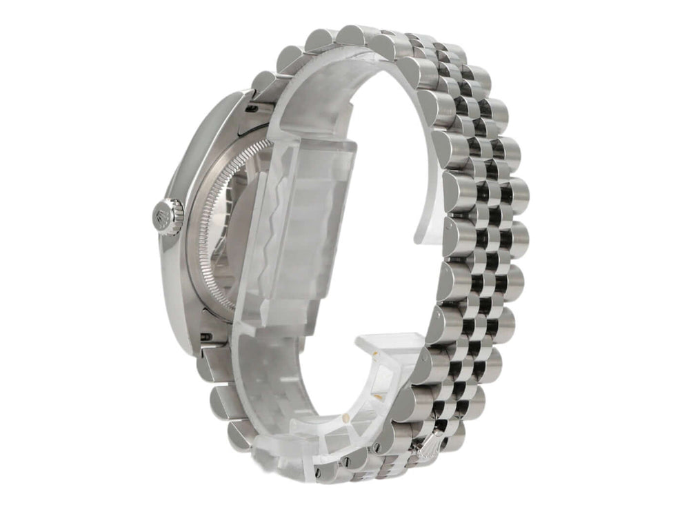 Rolex Datejust 36 Oystersteel mit Jubilé Edelstahlband, seitliche Ansicht, silberfarbenes Zifferblatt und Faltschließe.