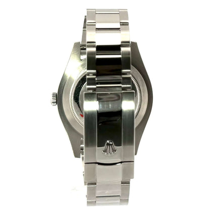 Rückansicht der Rolex Datejust II 41 Edelstahl Ref. 116300 mit Edelstahlarmband und Rolex-Logo auf der Faltschließe.