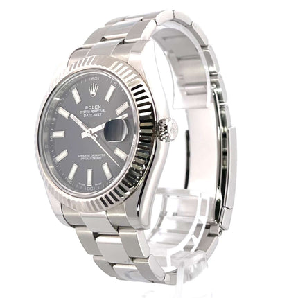Rolex Datejust II Edelstahl/Weißgold 116334 Schwarz mit schwarzem Zifferblatt, poliertem und satiniertem Edelstahlgehäuse, Weißgold-Lünette.