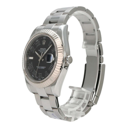 Rolex Datejust II 116334 Schwarz Römisch mit poliertem Edelstahlarmband und schwarzem Zifferblatt.
