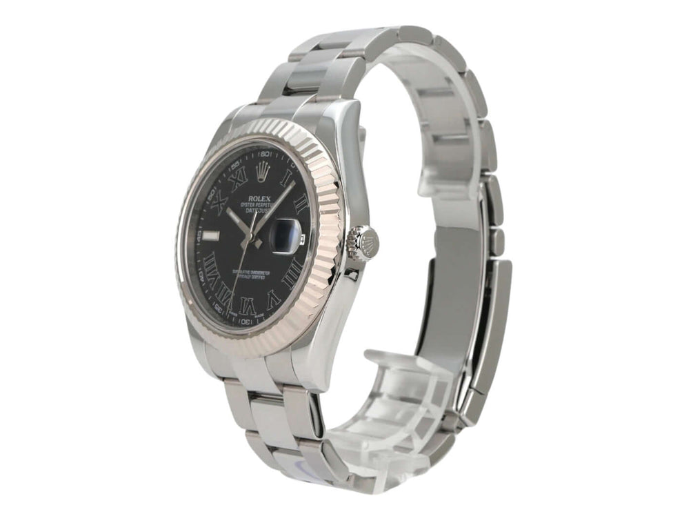 Rolex Datejust II 116334 Schwarz Römisch mit poliertem Edelstahlarmband und schwarzem Zifferblatt.