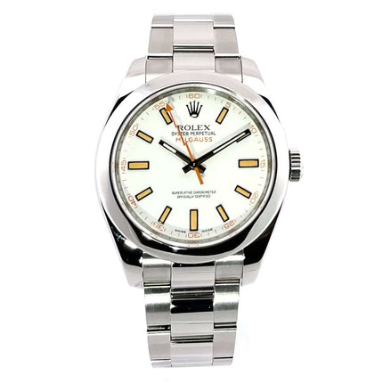 Rolex Milgauss 116400 mit weißem Zifferblatt, Edelstahlgehäuse und poliertem Oyster-Armband.