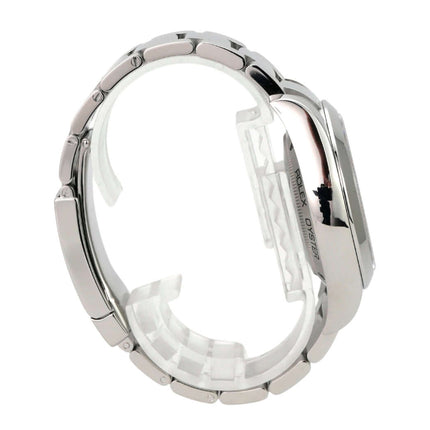 Rolex Milgauss 116400 weißes Zifferblatt seitliche Ansicht des Gehäuses und Armbands aus Edelstahl