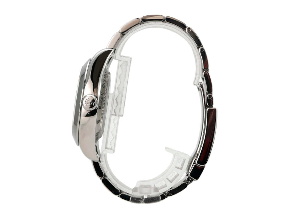 Rolex Milgauss 116400 Schwarz seitliche Ansicht des Gehäuses und Armbands aus Edelstahl