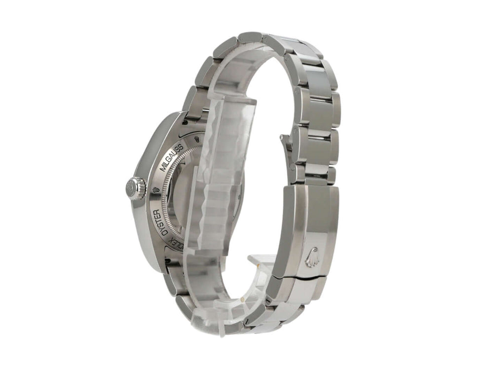 Rolex Oyster Perpetual Milgauss 116400GV seitliche Ansicht mit poliertem Edelstahlarmband