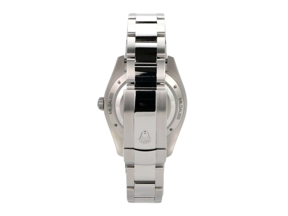 Rolex Oyster Perpetual Milgauss 116400GV mit poliertem Edelstahlarmband und Sicherheitsfaltschließe.