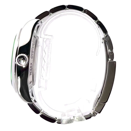 Seitenansicht Rolex Oyster Perpetual Milgauss 116400GV Blau, Edelstahlgehäuse mit polierter Lünette und Edelstahlarmband.