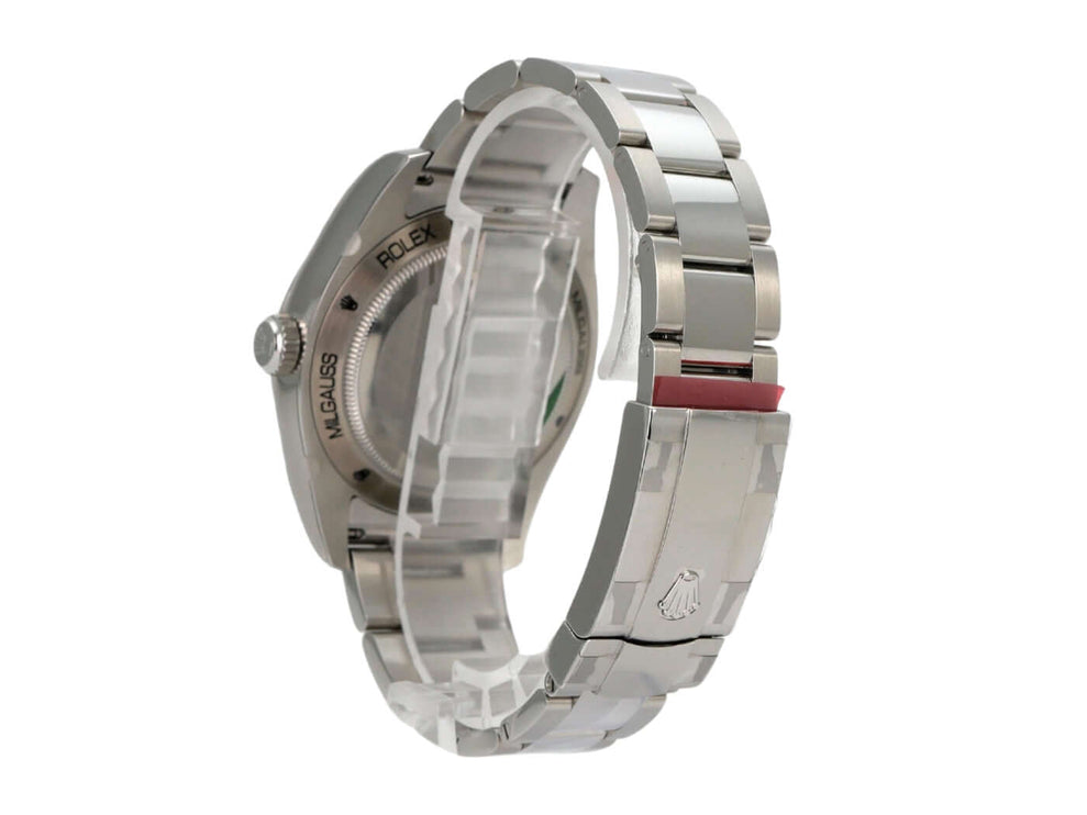Rolex Oyster Perpetual Milgauss 116400GV Blue elegante Rückansicht des Edelstahlarmbands und des Gehäuses.