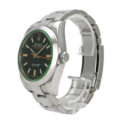 Rolex Oyster Perpetual Milgauss 116400GV in Edelstahl mit grünem Zifferblatt und orangenen Indexen.