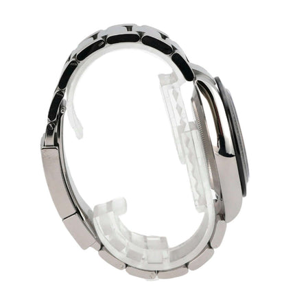 Rolex Daytona Edelstahl 116500LN Weiß Uhr von der Seite, Edelstahl-Armband und Gehäuse sichtbar.