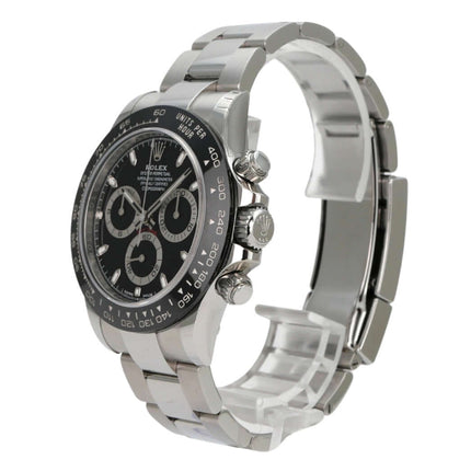 Rolex Daytona Edelstahl 116500LN Schwarz Detailansicht mit poliertem Edelstahlarmband und schwarzem Zifferblatt.