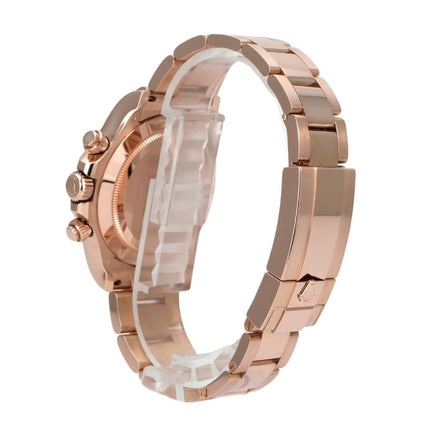 Rolex Cosmograph Daytona 116505 Everose-Gold Pink Diamant Ansicht von der Seite mit poliertem Armband aus Roségold.