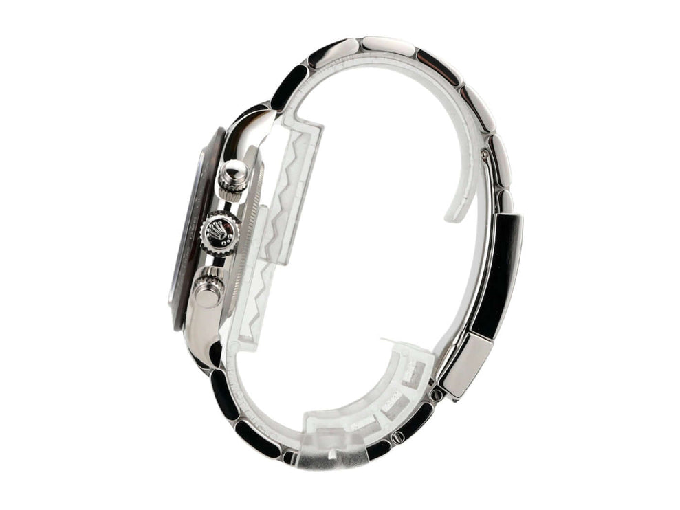 Seitenansicht der Rolex Daytona 116506 Platin Eisblau mit poliertem Platin-Gehäuse und Keramik-Lünette.