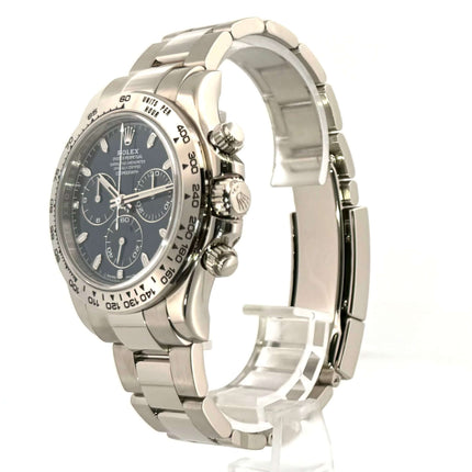 Rolex Cosmograph Daytona 116509 Weißgold Blau aus 2018, poliertes 18 kt Weißgoldgehäuse 40 mm, blaues Zifferblatt und Oyster Armband.