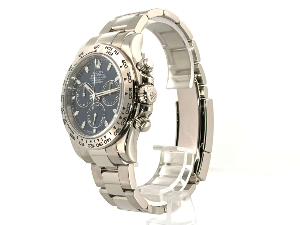 Rolex Cosmograph Daytona 116509 Weißgold Blau aus 2018, poliertes 18 kt Weißgoldgehäuse 40 mm, blaues Zifferblatt und Oyster Armband.