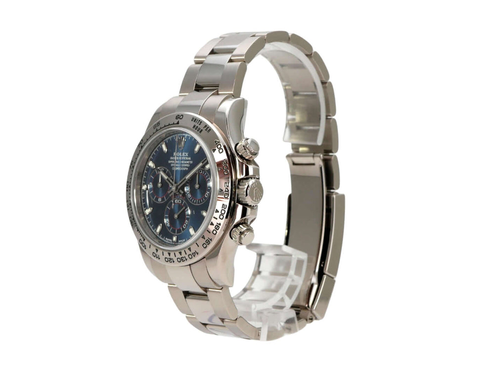 Rolex Cosmograph Daytona 116509 Weißgold Blau seitliche Ansicht mit blauem Zifferblatt und 18 kt Weißgold Gehäuse.