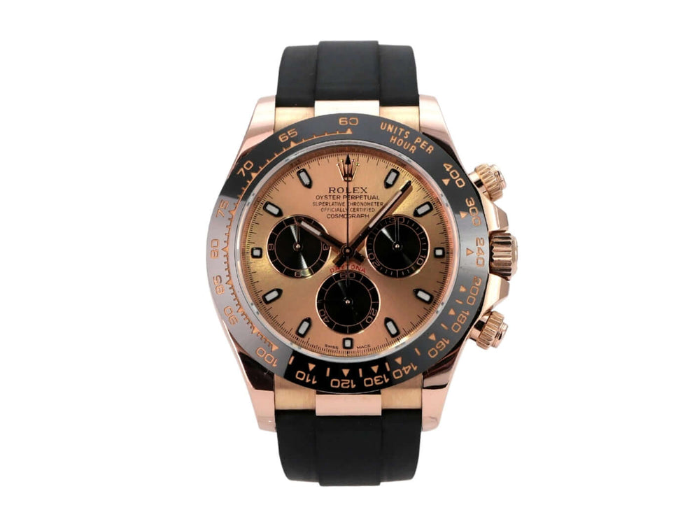Rolex Daytona Everose-Gold 116515LN Pink Oysterflex Uhrenansicht mit schwarzem Armband und pinkfarbenem Zifferblatt