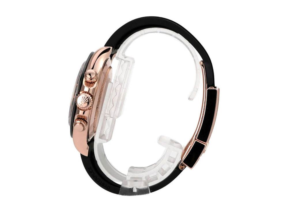 Rolex Daytona Everose-Gold 116515LN Sundust Oysterflex seitliche Ansicht mit schwarzem Armband