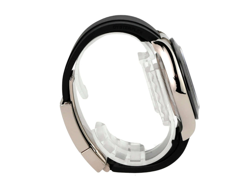 Rolex Daytona 116519LN Weißgold Oysterflex Grau seitliche Ansicht mit Oysterflex-Band und Goldgehaeuse.