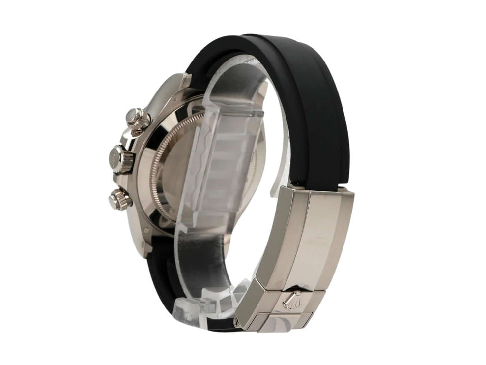 Rolex Daytona 116519LN aus Weißgold mit schwarzem Oysterflex-Band im seitlichen Profil.