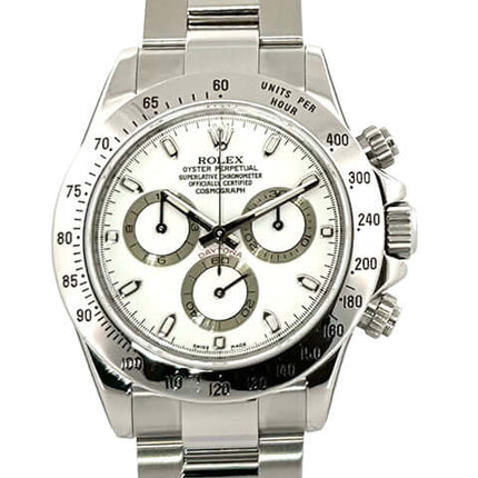 Rolex Daytona Edelstahl 116520 Weiß aus 2009 mit poliertem und satiniertem Edelstahlgehäuse und -armband, weißem Zifferblatt, Saphirglas und Tachymeterskala.