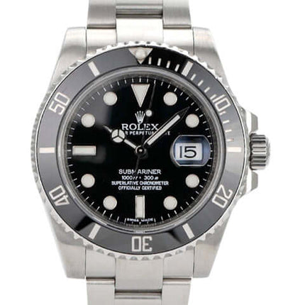 Rolex Submariner Date 116610LN Edelstahl mit schwarzem Zifferblatt und drehbarer Lünette, stilvolles Luxusdesign.