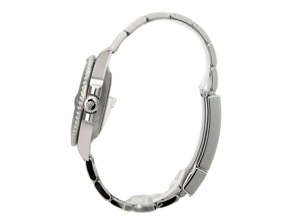 Rolex Submariner Date 116610LN seitliche Ansicht mit Edelstahlarmband und drehbarer Lünette