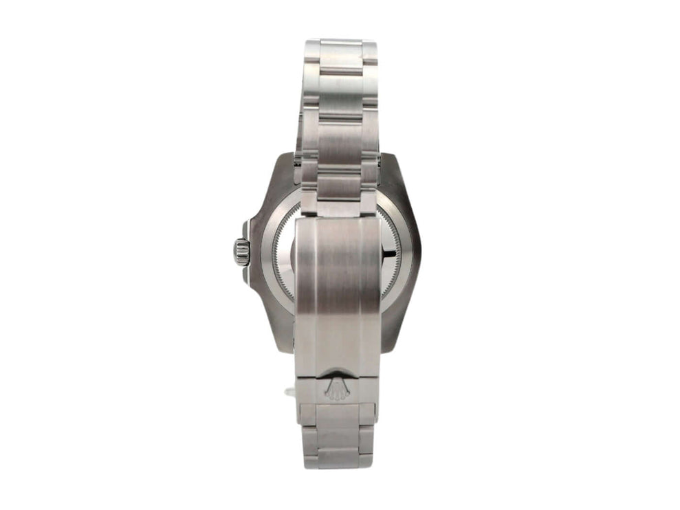Seitenansicht der Rolex Submariner Date 116610LN mit Edelstahlband und Sicherheitsfaltschließe.