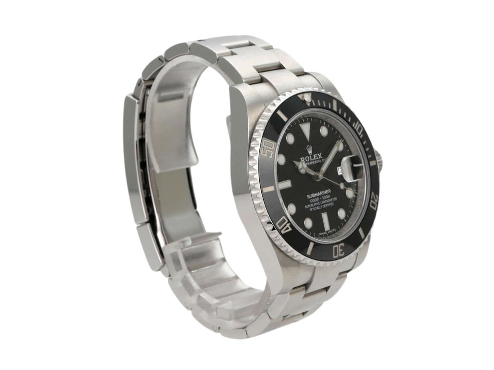 Rolex Submariner Date 116610LN Edelstahl Uhr mit schwarzem Zifferblatt und drehbarer Lünette aus Keramik.