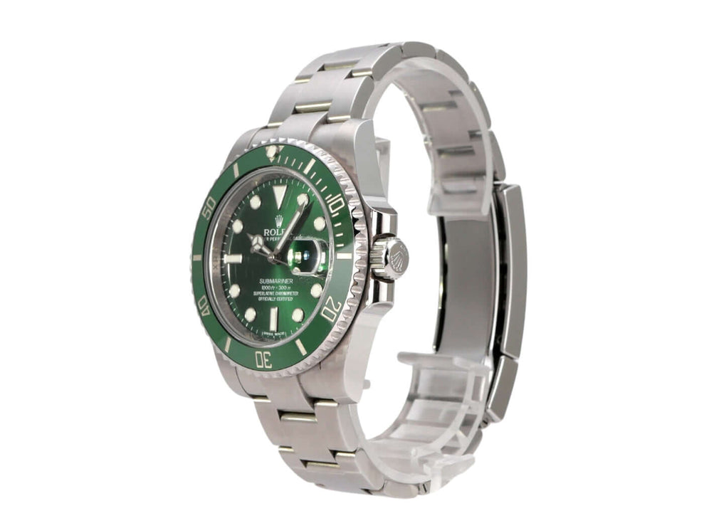 Rolex Submariner Date 116610LV mit grünem Zifferblatt und Edelstahlarmband seitliche Ansicht.
