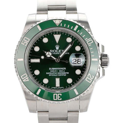 Rolex Submariner Date 116610LV mit grünem Zifferblatt, Edelstahlgehäuse und Keramiklunette.