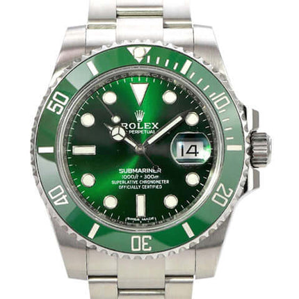 Rolex Submariner Date 116610LV mit grünem Zifferblatt und Edelstahlgehäuse, 40 mm Durchmesser, 2016 Modell.