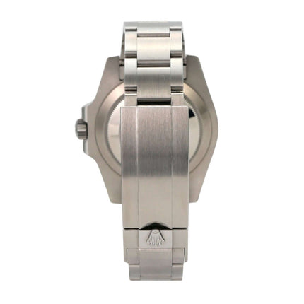 Rolex Submariner Date 116610LV Edelstahl Gehäuse und Band von hinten, Uhr 40 mm Durchmesser, 2019 Modell.