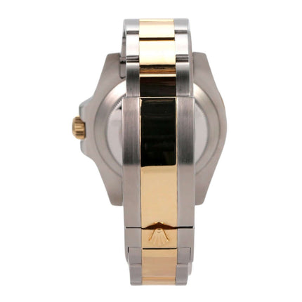 Seitenansicht der Rolex Submariner Date 116613LB Edelstahl Gelbgold, Edelstahl- und Gelbgoldarmband