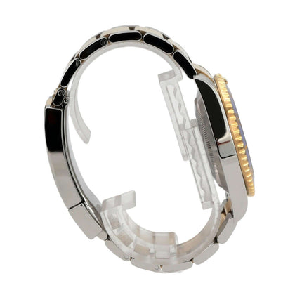 Rolex Submariner Date 116613LB Edelstahl Gelbgold seitliche Ansicht des Armbands und Gehäuses