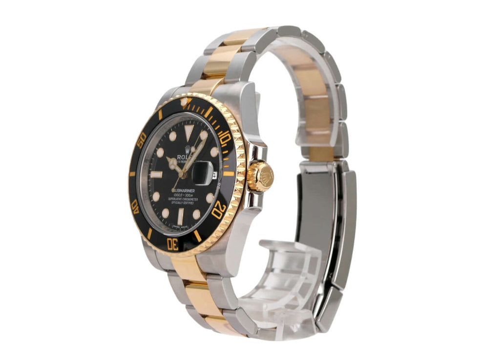 Rolex Submariner Date 116613LN, Edelstahl und Gelbgold, drehbare Lünette, elegantes Design, Uhrenliebhaber.